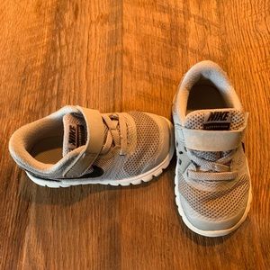 Toddler Nike sneakers